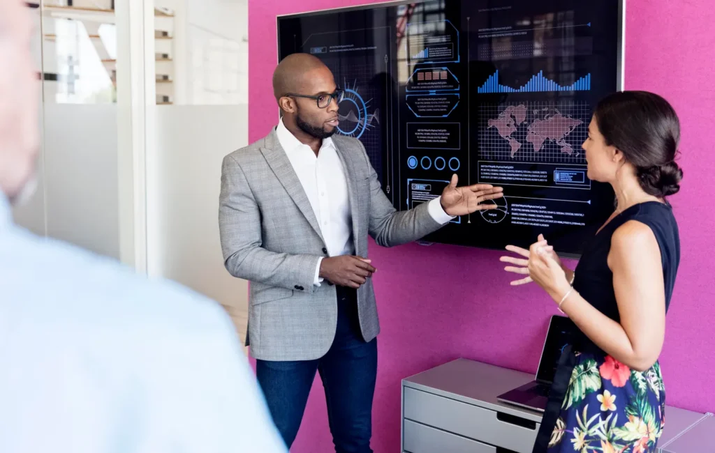 Smart Decision-Making: How CEOs Use Data to Grow Their Business