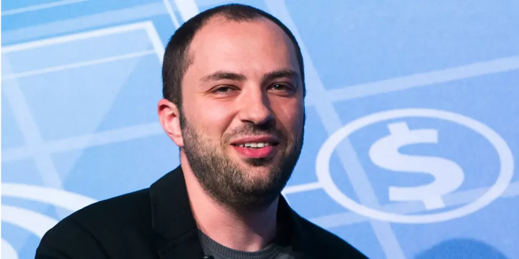 Jan Koum Biography: Age, Early Life, Career, Net Worth & WhatsApp Success